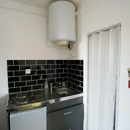 Διαμέρισμα Studio Avec Jolie Vue Sur Paris A Λεβαλουά Περέ